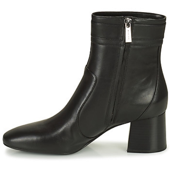 MICHAEL l KORS PADMA STRAP LEATHER BOOTIE - Picture 4 of 7